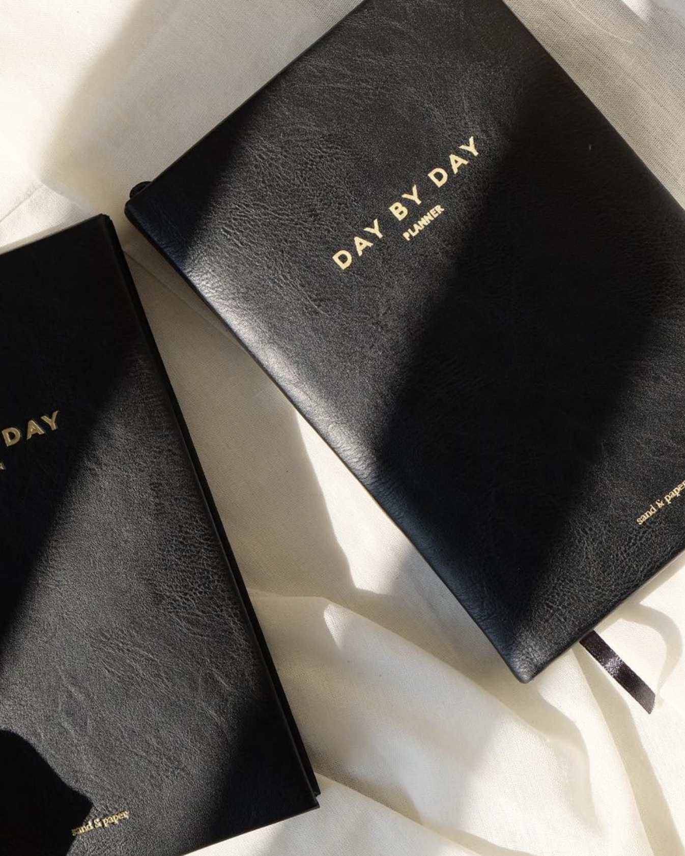 DAY BY DAY PLANNER